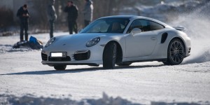 Beitragsbild des Blogbeitrags Winterfahrtraining im SalzburgerLand