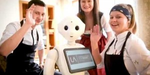 Beitragsbild des Blogbeitrags Humanoider Roboter auf der Übergossenen Alm