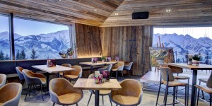 Beitragsbild des Blogbeitrags Design am Berg – Die Skihütte von heute