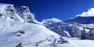 Beitragsbild des Blogbeitrags Alpine Momente sicher genießen: Skitourenprofi Franz Althuber im Portrait 