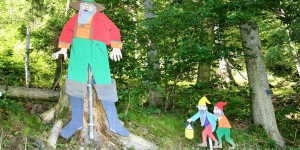 Beitragsbild des Blogbeitrags Wald-Märchenwanderweg in Ebenau 