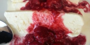 Beitragsbild des Blogbeitrags Parfait mit Himbeeren 