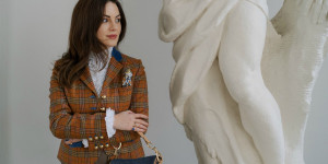 Beitragsbild des Blogbeitrags EFFORTLESS AND STYLISH WAYS TO STYLE SHORT BLAZER THIS SPRING