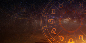 Beitragsbild des Blogbeitrags HOW MERCURY RETROGRADE IN CAPRICORN AFFECTS YOU