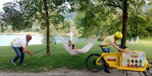 Beitragsbild des Blogbeitrags PAGO – Videoshooting am Pleschi in Linz und warum ich PAGO trotz Zucker-Getränk mag…