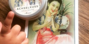 Beitragsbild des Blogbeitrags Schweißflecken ade, Achselkuss olé (Testbericht)