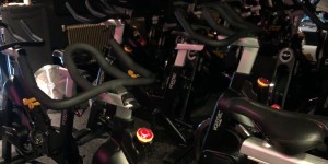 Beitragsbild des Blogbeitrags Wir tanzen fahrend oder Wie ich bei Supercycle zu schwitzen lernte