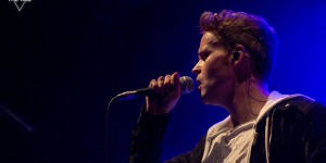 Beitragsbild des Blogbeitrags FM4 Indiekiste mit Kodaline Gasometer Wien 2018