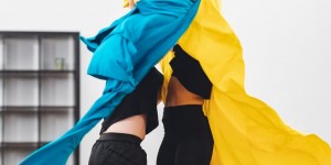 Beitragsbild des Blogbeitrags PSORIASIS: 5 Wohlfühl-Tipps, die dich jeden Morgen glücklicher machen