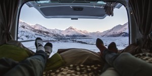 Beitragsbild des Blogbeitrags Digitale Nomaden: In 107 Betten um die Welt