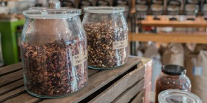 Beitragsbild des Blogbeitrags Genuss Pro Gramm: Plastikfrei einkaufen im Andräviertel