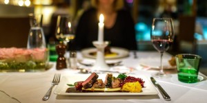 Beitragsbild des Blogbeitrags Noch 11 Tage: Schnabulieren beim Auerhahn