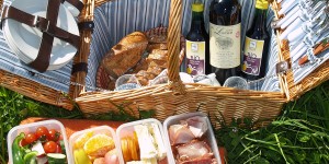 Beitragsbild des Blogbeitrags Picknicken in Salzburg 