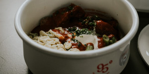 Beitragsbild des Blogbeitrags 95 Grad: Geliefertes Essen mit gesunden Inhaltsstoffen