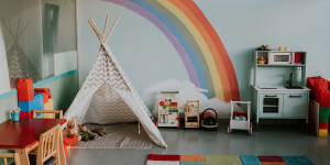 Beitragsbild des Blogbeitrags Life Hack: Ein Kinder-Tipi selber bauen