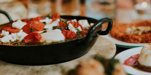 Beitragsbild des Blogbeitrags MezzeMezze: Pop-Up in der Elisabeth-Vorstadt