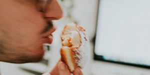 Beitragsbild des Blogbeitrags Jetzt oder nie: Saugute Faschingskrapfen zum Essen und Liebhaben 