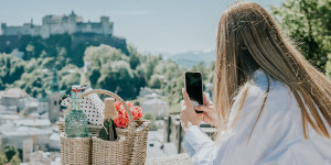 Beitragsbild des Blogbeitrags [WERBUNG] Am 11. Juni ist wieder Picknicktag am Mönchsberg 