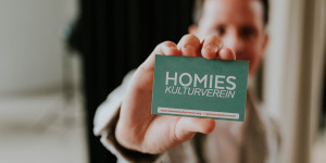 Beitragsbild des Blogbeitrags Neuer Kulturverein in Salzburg: Die Homies passen auf euch auf 