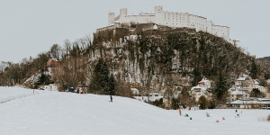 Beitragsbild des Blogbeitrags Die schönsten Bobwiesen für Kinder in und um Salzburg 