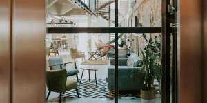 Beitragsbild des Blogbeitrags Social Media Growth Manager bei hotelkit – wer wirds werden?