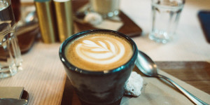 Beitragsbild des Blogbeitrags Seeeehr gute Kaffeehäuser in Salzburg 