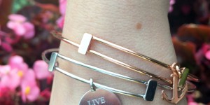 Beitragsbild des Blogbeitrags La Viida – Bangles – Armreifen mit Botschaften 