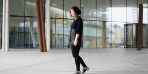 Beitragsbild des Blogbeitrags All Black Fake Leather Outfit 