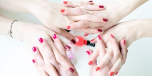 Beitragsbild des Blogbeitrags Get a Therapy with Colour – Sally Hansen Nail Color Therapy