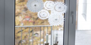 Beitragsbild des Blogbeitrags DIY paper snowflakes 