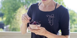 Beitragsbild des Blogbeitrags Embroidered T-shirt DIY (with inspiration from a graffiti)