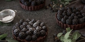 Beitragsbild des Blogbeitrags Blackberry chocolate tart