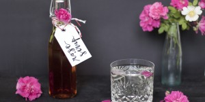 Beitragsbild des Blogbeitrags rose syrup 