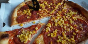 Beitragsbild des Blogbeitrags „Mjam U-Bahn Pizza Plan“ + Verlosung eines € 20,– Mjam Gutscheins