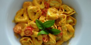 Beitragsbild des Blogbeitrags one pot tortellini