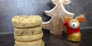 Beitragsbild des Blogbeitrags weihnachtskekse – vanille nusskekse