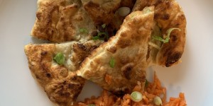 Beitragsbild des Blogbeitrags frühlingszwiebel pancakes