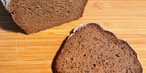 Beitragsbild des Blogbeitrags roggenkastenbrot