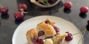 Beitragsbild des Blogbeitrags kirsch puddingkuchen 