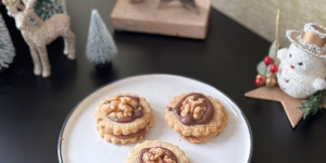 Beitragsbild des Blogbeitrags weihnachtskekse – nuss nougat kekse 