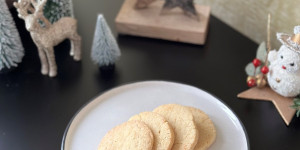 Beitragsbild des Blogbeitrags weihnachtskekse – rosmarin-heidesand