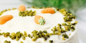 Beitragsbild des Blogbeitrags Grüne Ostertorte mit Frischkäsefrosting