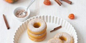 Beitragsbild des Blogbeitrags Kürbis Donuts