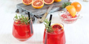 Beitragsbild des Blogbeitrags Blutorangen Gin Cocktail