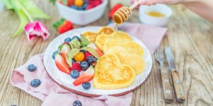 Beitragsbild des Blogbeitrags Buttermilch Pancakes in Herzform 