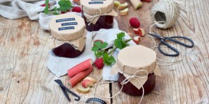 Beitragsbild des Blogbeitrags Rhabarber-Himbeer-Marmelade mit Vanille