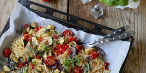 Beitragsbild des Blogbeitrags Nudeln mit Ofengemüse