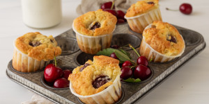 Beitragsbild des Blogbeitrags Saftige Kirschmuffins