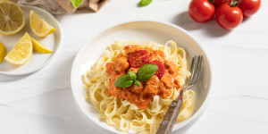 Beitragsbild des Blogbeitrags Lachsnudeln – Nudeln mit Lachssauce