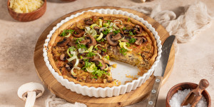 Beitragsbild des Blogbeitrags Champignon-Lauch-Quiche – vegetarisch, einfach & lecker 